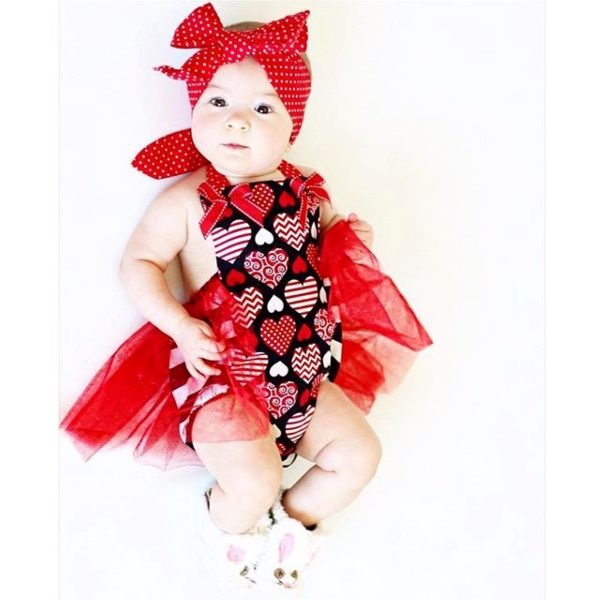 Liuliukd| Heart-shaped Baby Valentine's day Romper with Yarn Around, Model Picture